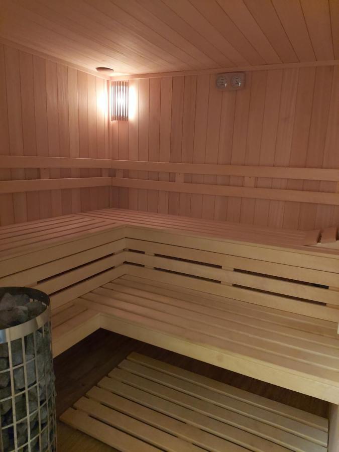 Dom Nad Jeziorem Roznowskim Tegoborze Esterno foto